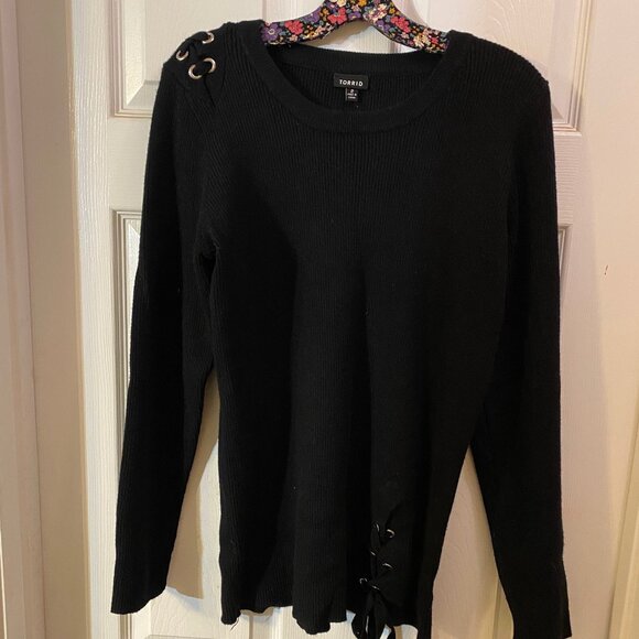 Black Grommet Lace Up Detailed Sweater - Torrid Size 2 - Never Worn - Picture 4 of 4